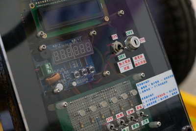 A1-611具CVT之電動車圖片